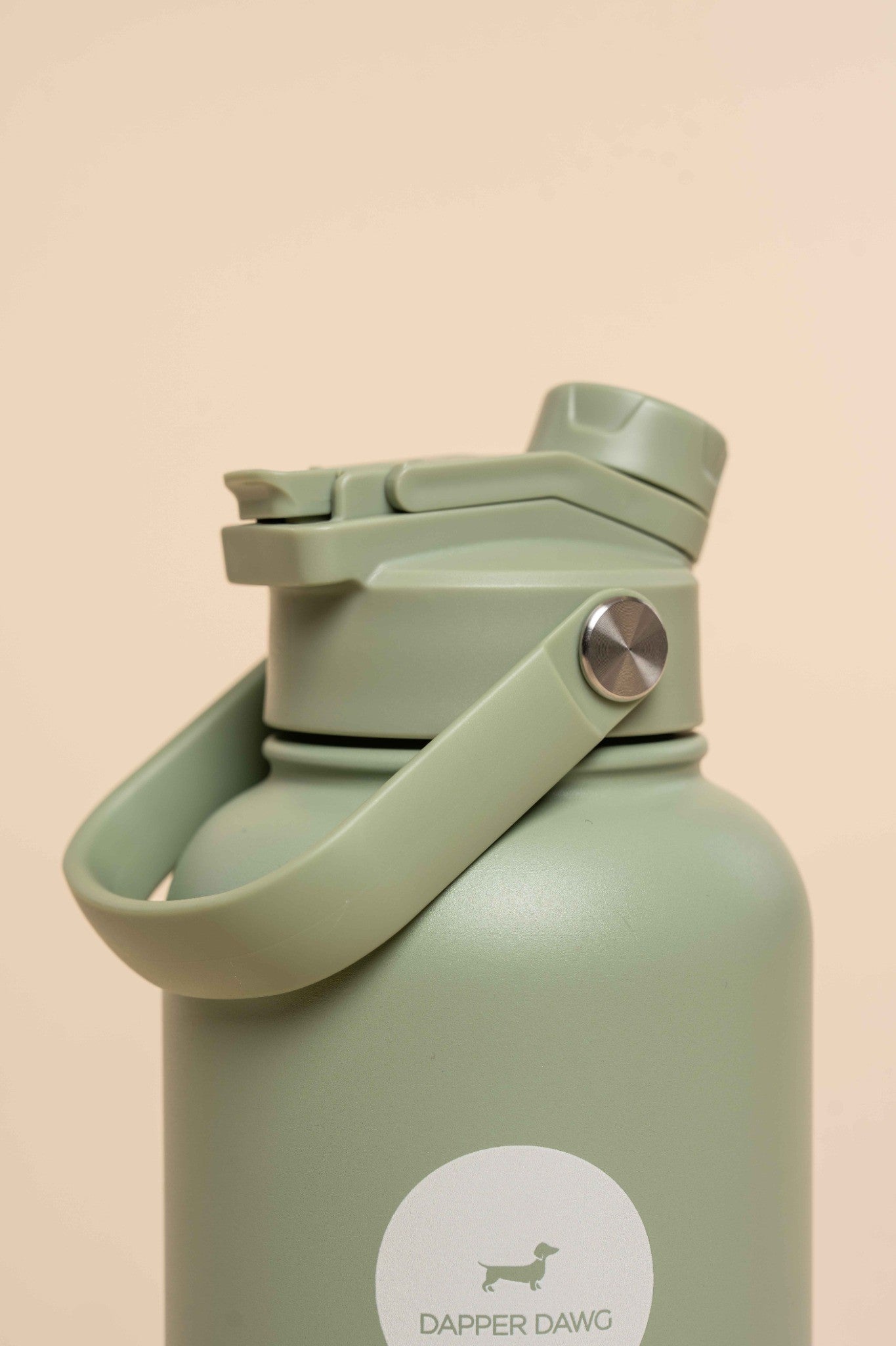 Sip & Share Bottle – Muted Matcha